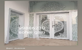 Cast aluminium door